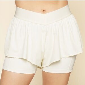 NWOT POPFLEX On the Run Ruffle Short